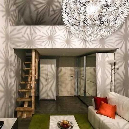 Tea Center Apartment *