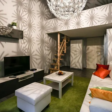 Tea Center Apartment *