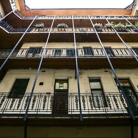 Tea Center Apartment